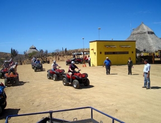  Location de motos à quatre roues 